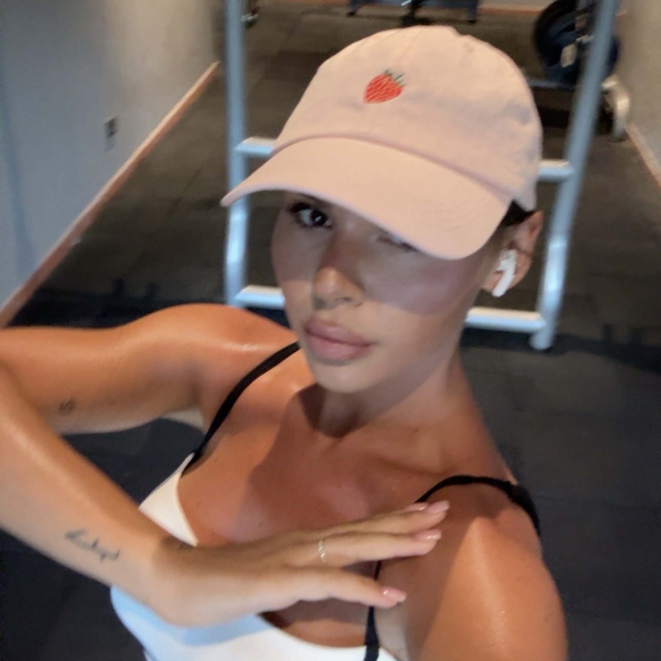 “STRAWBERRY” low cap